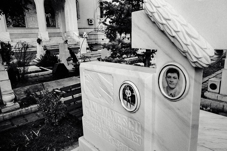 Rumänien - Bukarest - Heldenfriedhof für die Opfer der Revolution vom 23. Dezember 1989