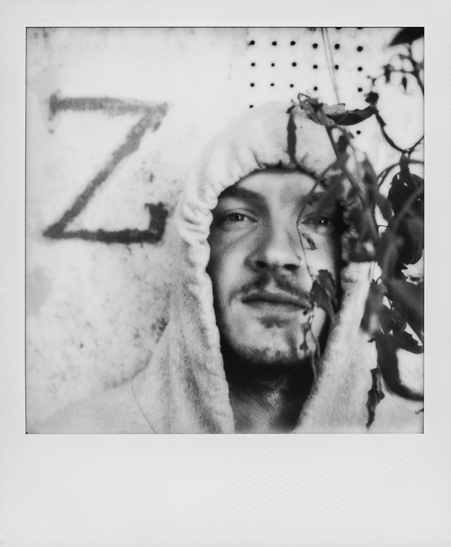 Z - Polaroid