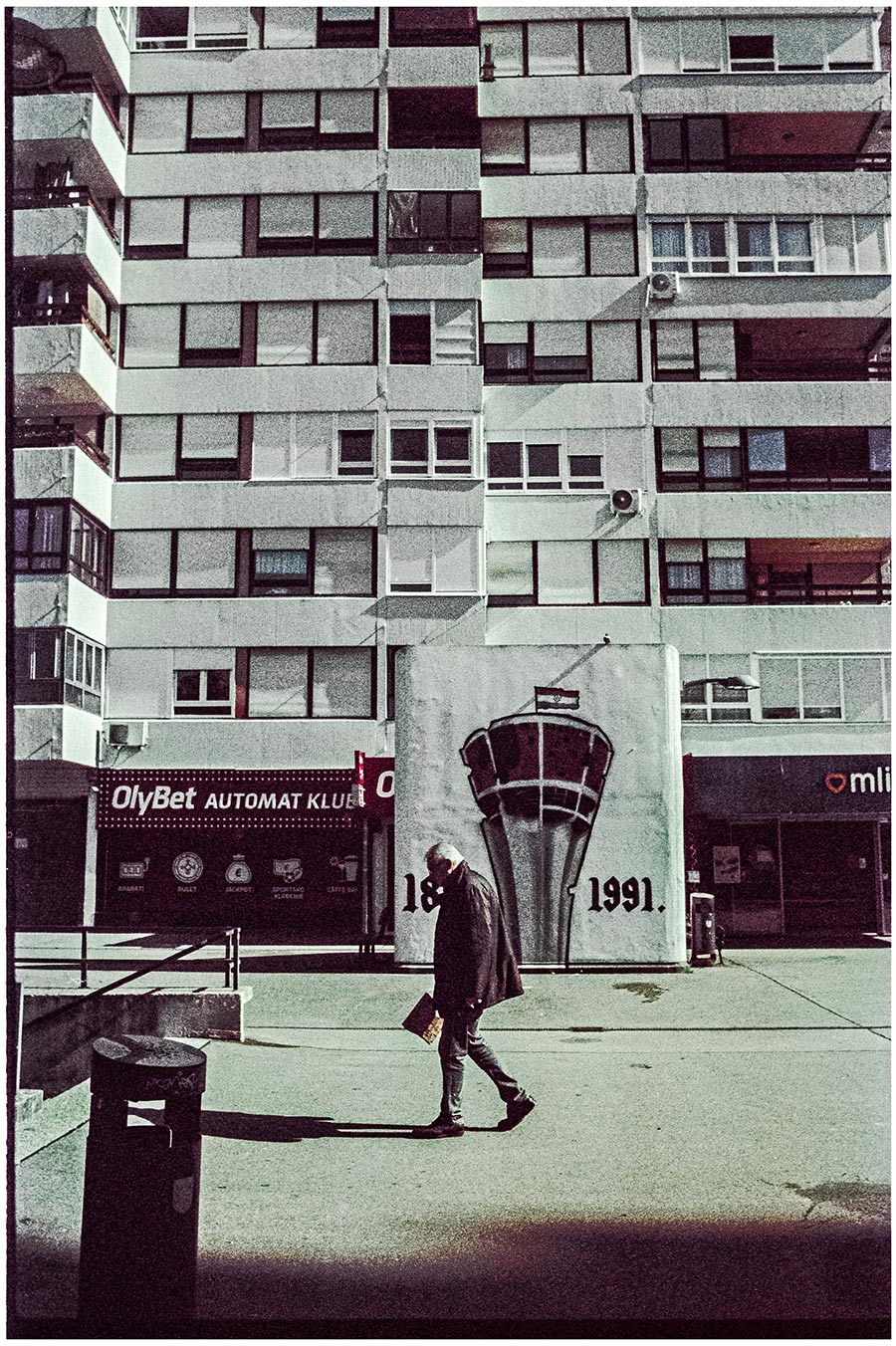 zagreb-brutalismus-mamutica13-analogefotografie-antjekroeger