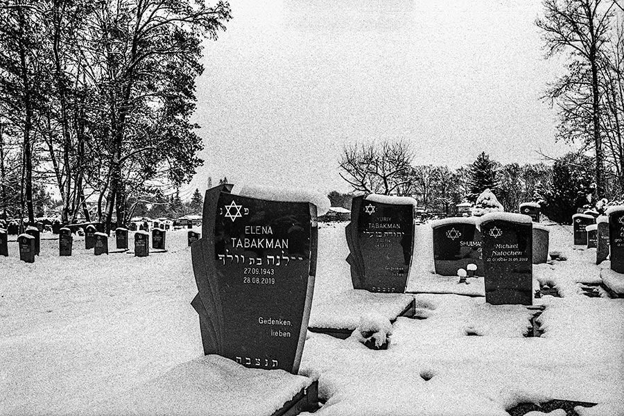 Neuer Israelitischer Friedhof leipzig-analogefotografie-antjekroeger
