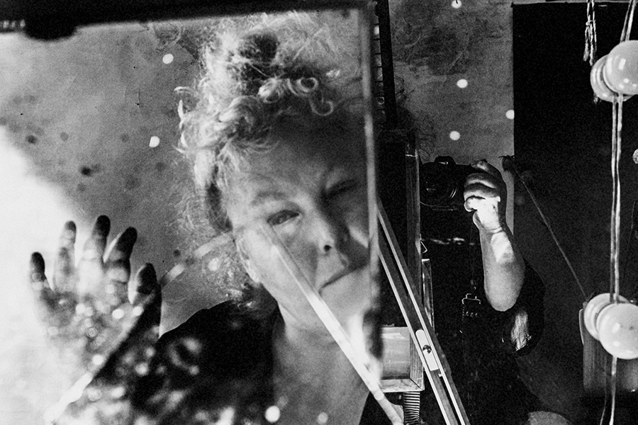 selbstporträt-fotokunst-dickefrau-spiegel