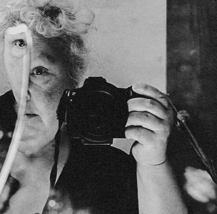 selbstporträt-fotokunst-dickefrau-spiegel