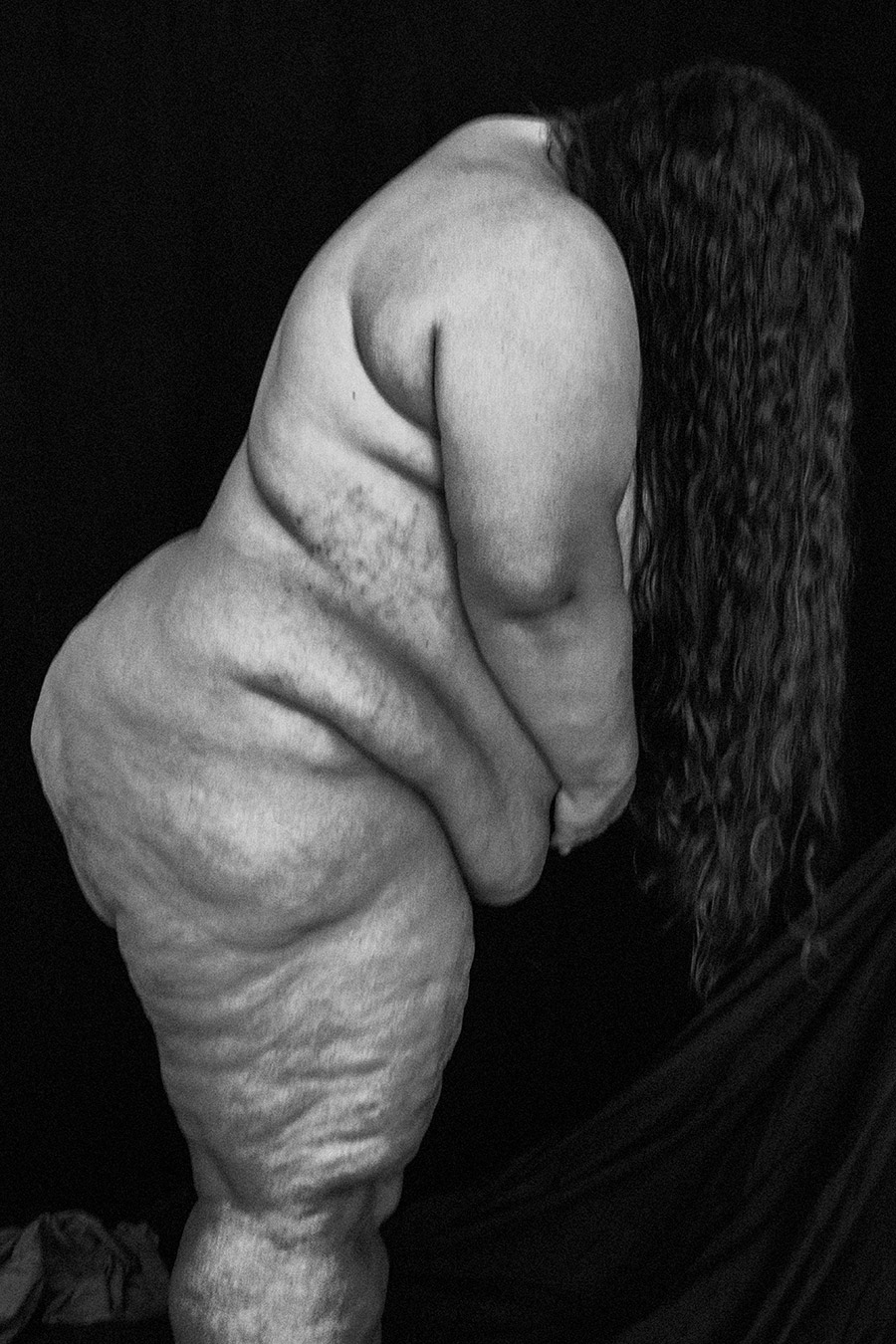 das-monument-dicke-frau-nackt-antjekroeger