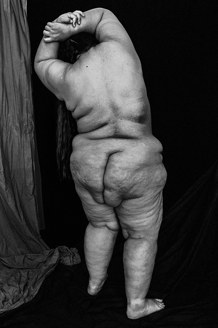 das-monument-dicke-frau-nackt-antjekroeger