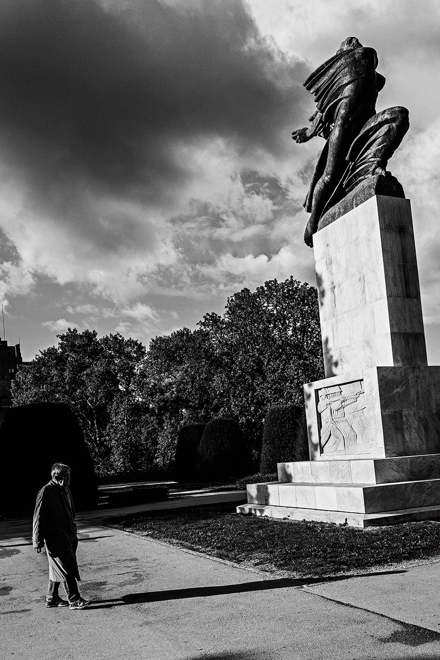 denkmal-belgrad-serbien-balkan-reisefotografie-antjekroeger