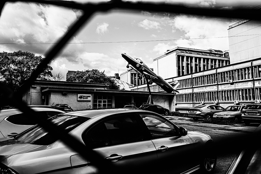 flugzeug-belgrad-serbien-balkan-reisefotografie-antjekroeger