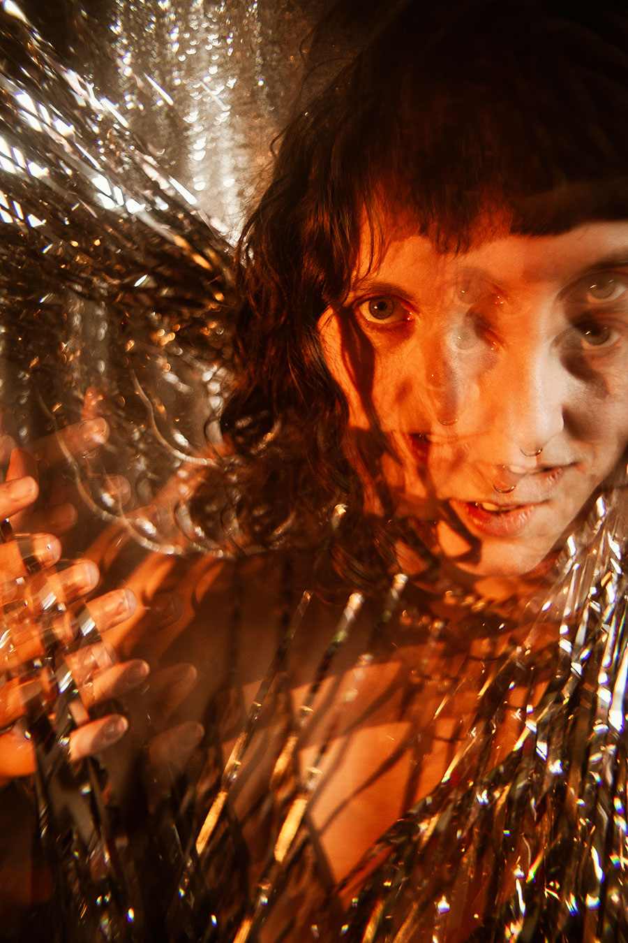 Intensives Frauenporträt mit Mehrfachbelichtung, Antje Kröger