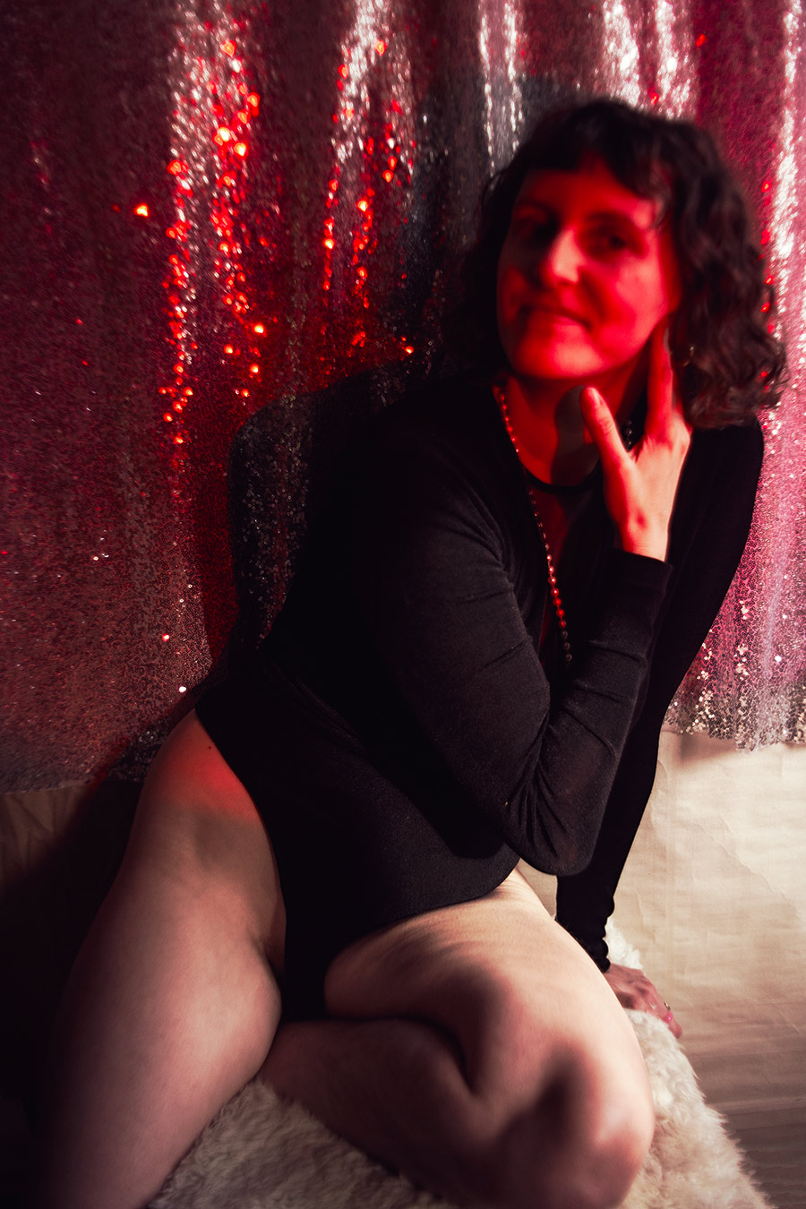 Experimentelles Porträt bei Disco-Licht – Fotografin Antje Kröger