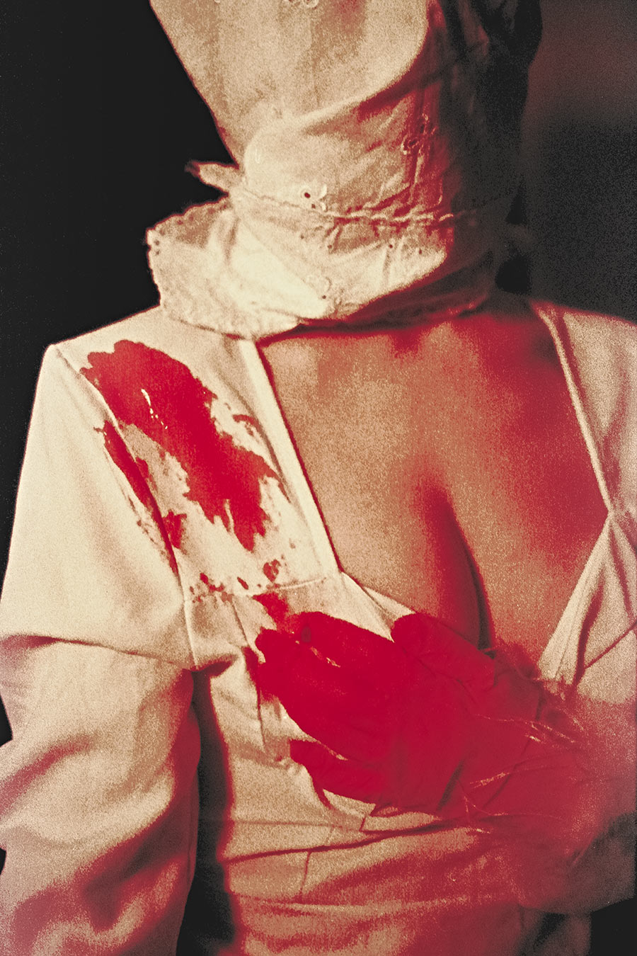 Analoge Fotografie zwischen Körperpräsenz und Gesichtsverlust