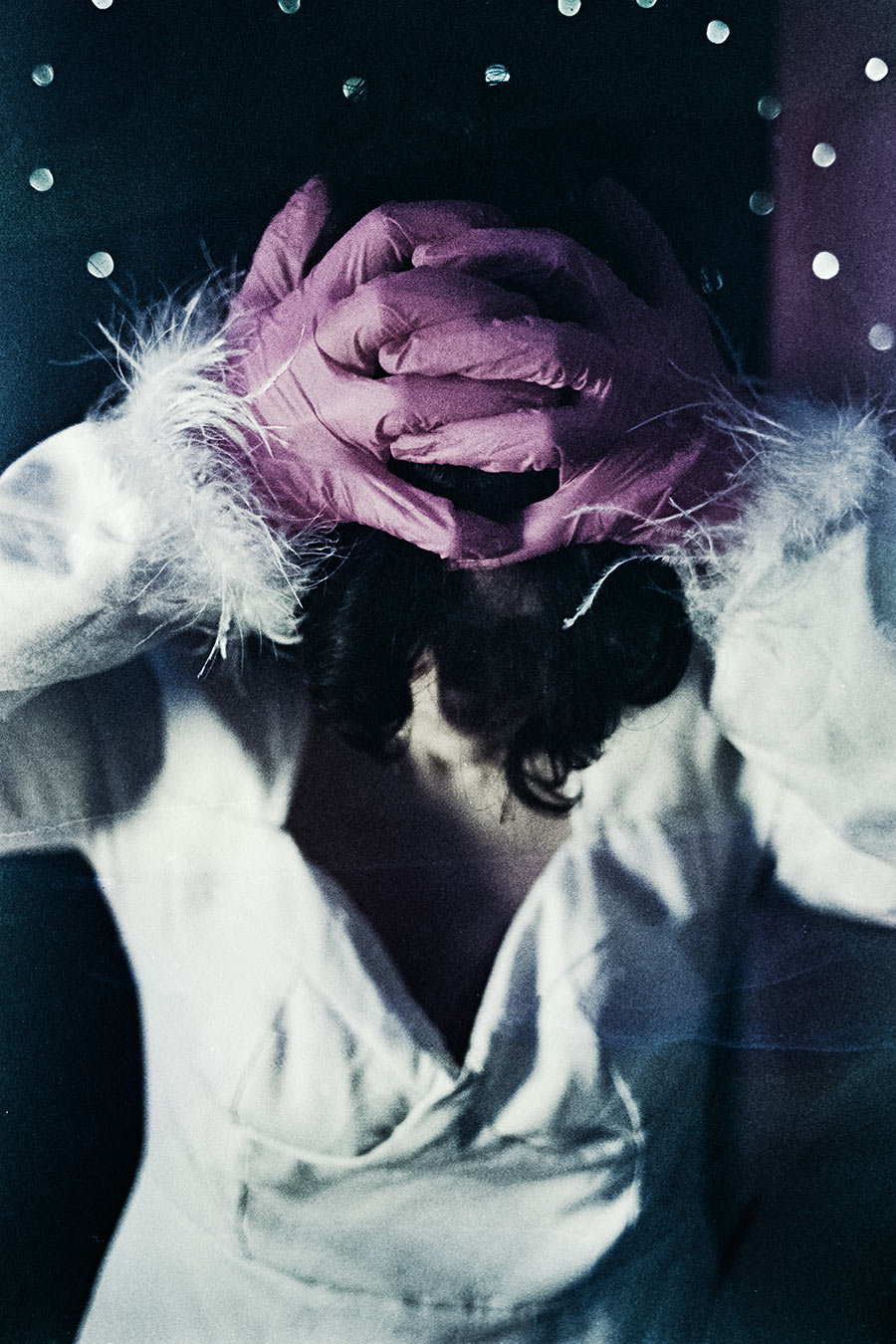 Analoges Filmsoup-Porträt mit Lichtspuren, fotografiert von Antje Kröger