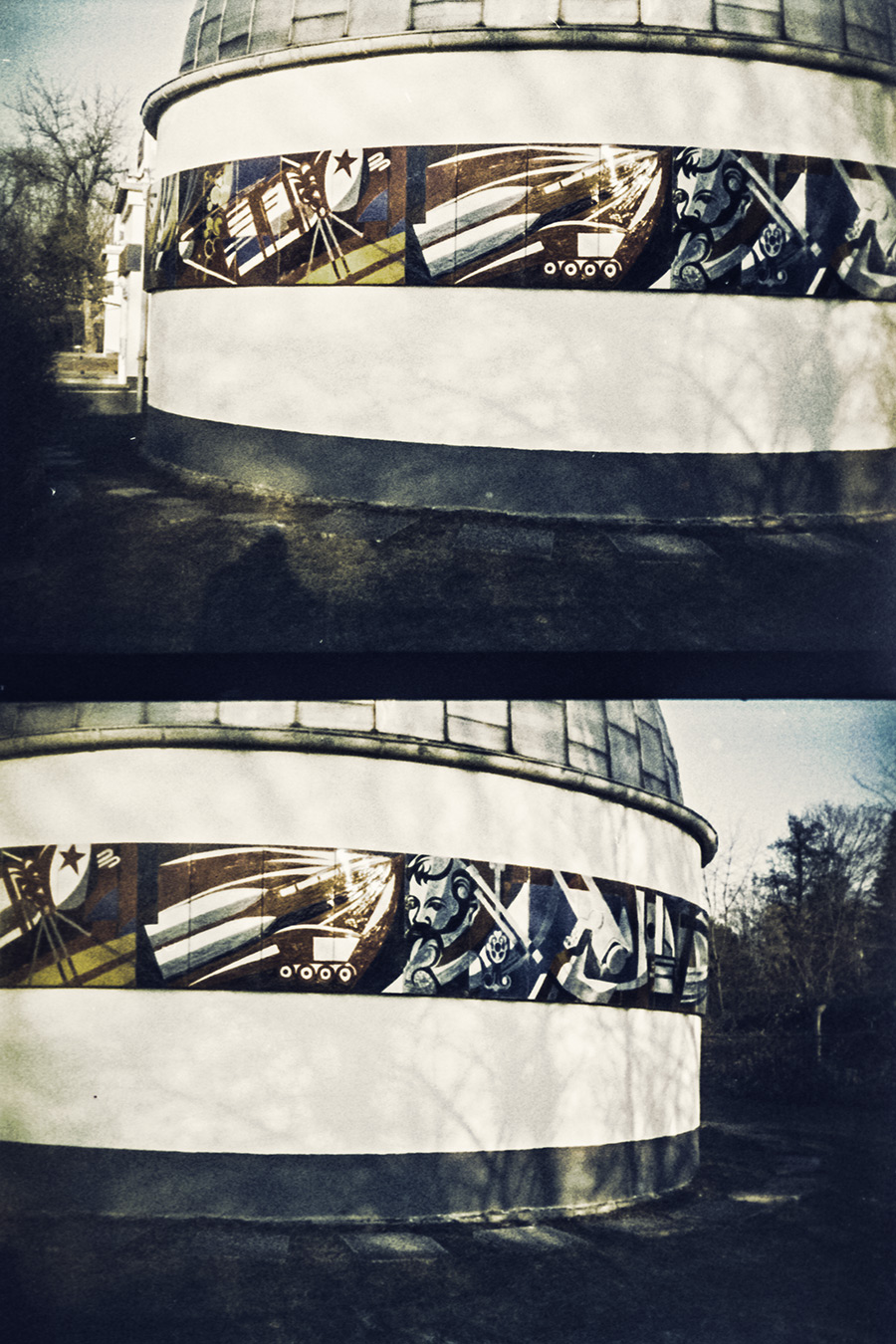 DDR-Mosaik Sternwarte Schkeuditz Detail, Agat18k Mehrfachbelichtung, analog