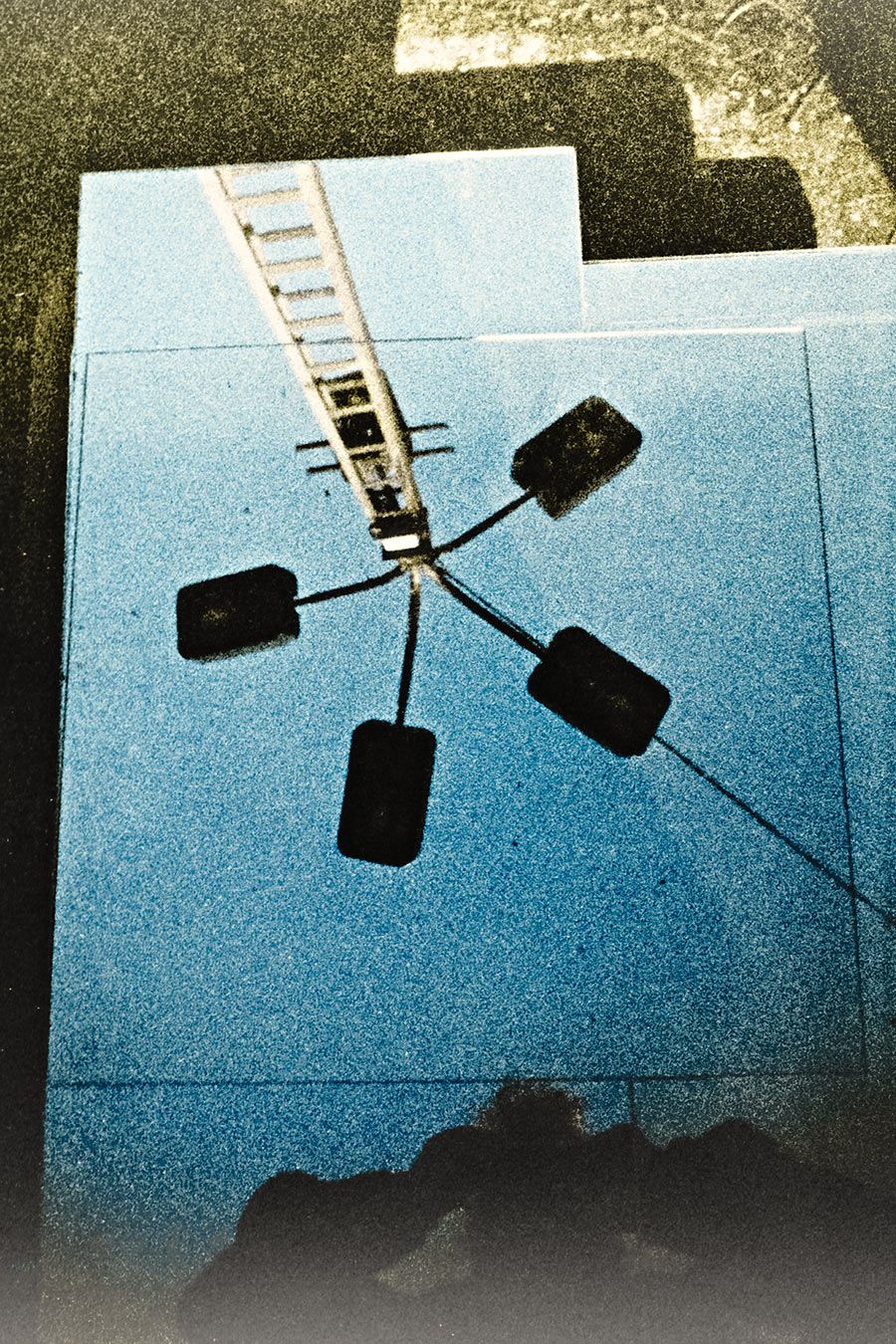 cottbus-brandenburg-analogefotografie-agat18k-spiegelschatten