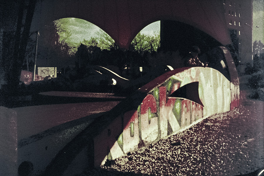 cottbus-brandenburg-analogefotografie-sachsendorf-zelt