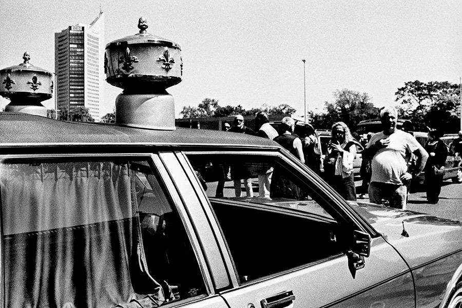 leichenwagenprozession-wgt2026-leipzig-analogefotografie3