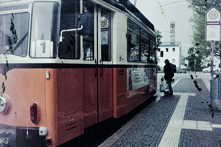 naumburg.ostdeutschland-analogefotografie-agat18k-tram2